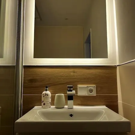 Apartment Schoenes City-studio - 10 Min Bis Zur Messe Dusseldorf