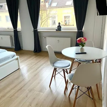 Schoenes City-studio - 10 Min Bis Zur Messe Apartment *